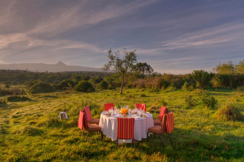 Завтрак на природе. Fairmont Mount Kenya Lodge