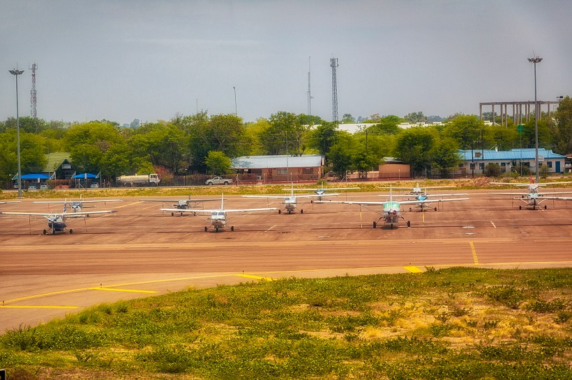 Малая авиация в аэропорту Мауна