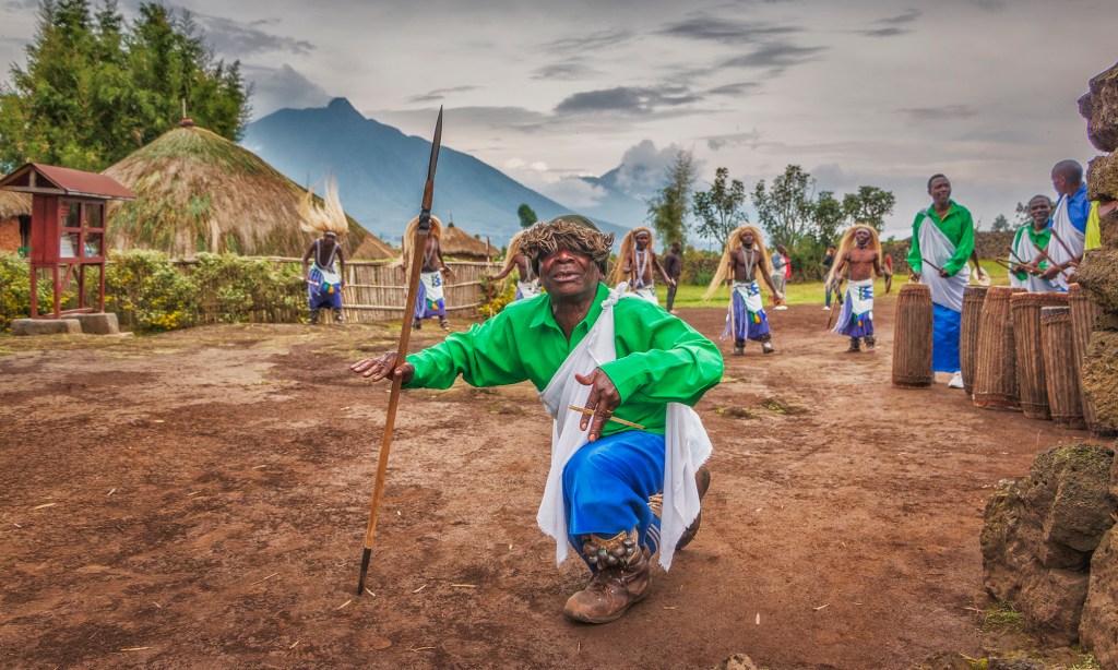 Руанда. Этнографическая деревня Iby'Iwacu в национальном парке Вулканов