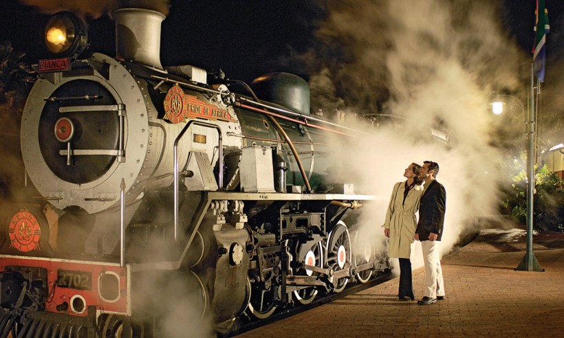 Роскошный поезд Rovos Rail на станции в Претории