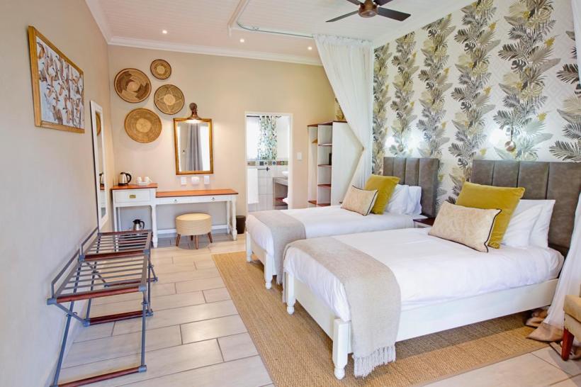 Victoria Falls Pioneers